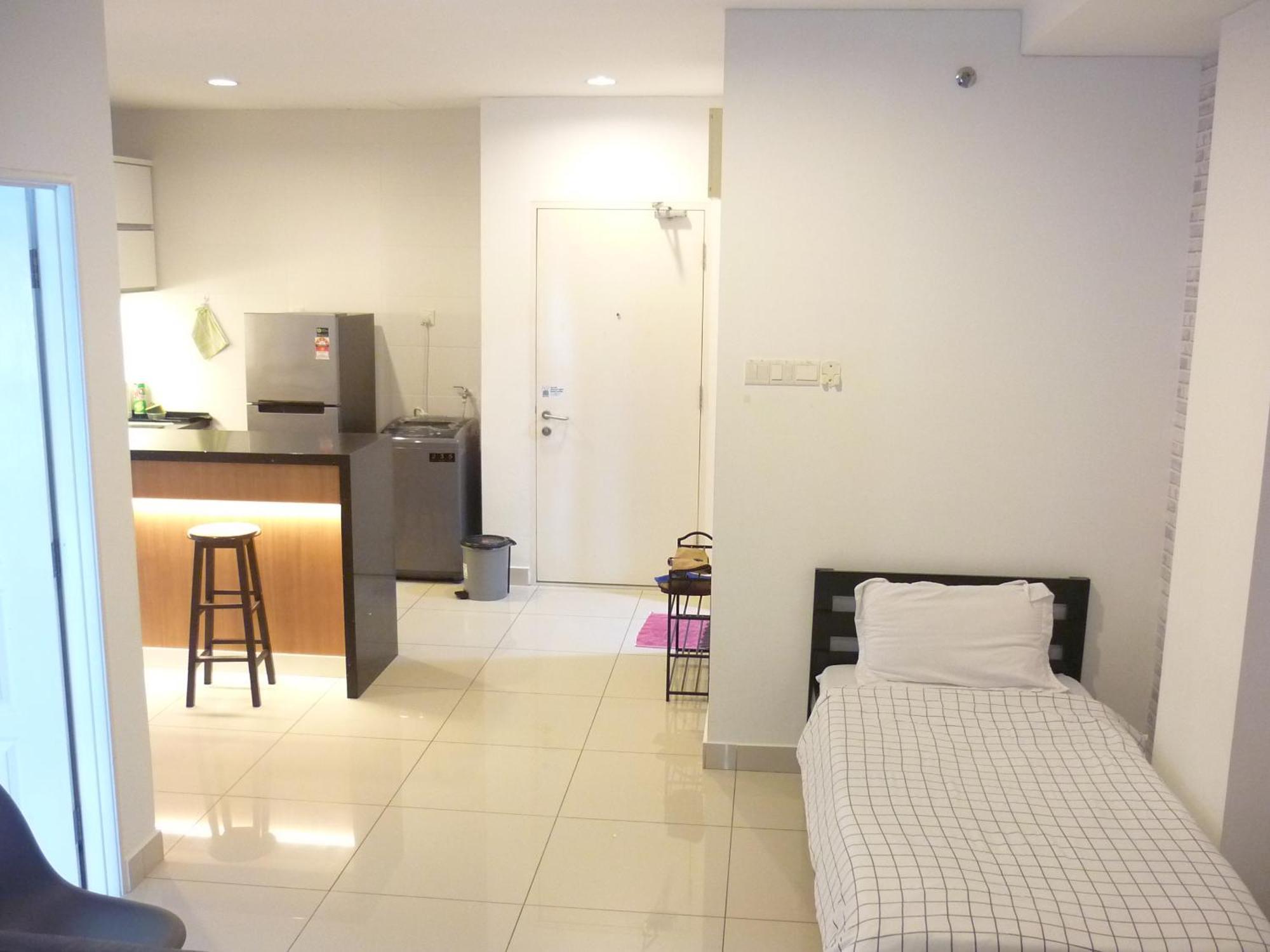 2 Bedrooms & 2 Bathrooms Near New Gurney Bay 조지타운 외부 사진